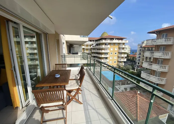 Appartement Magnan 2p-piscine, Clim, Parking *